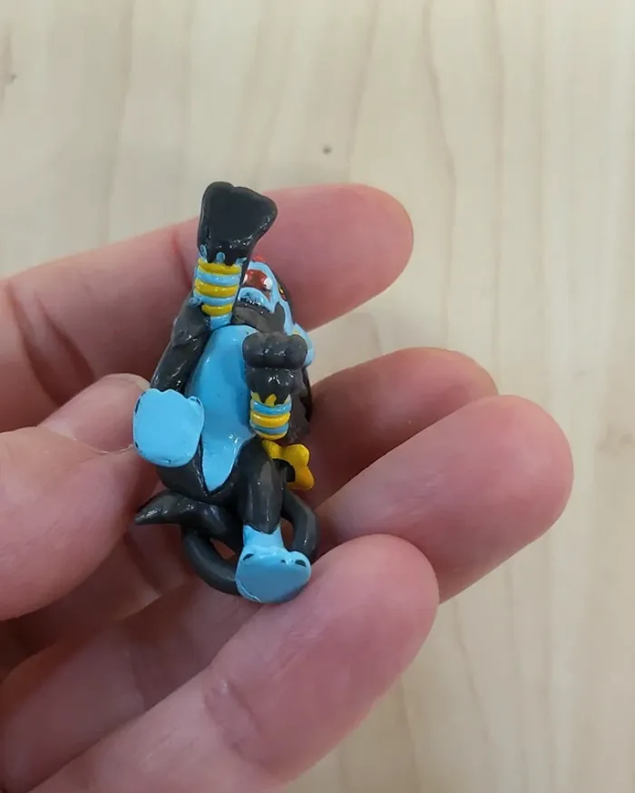 Toute petite figurine Pokemon : Luxray - photo numéro 5