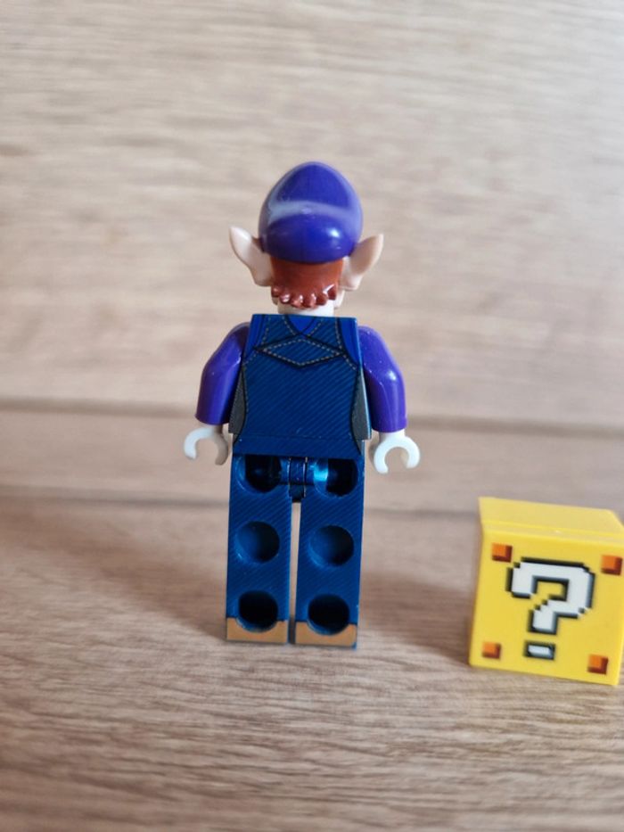 Figurine type lego Waluigi / Super Mario - photo numéro 4