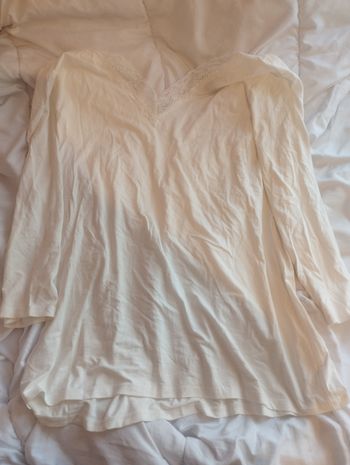 Haut blanc décolleté 