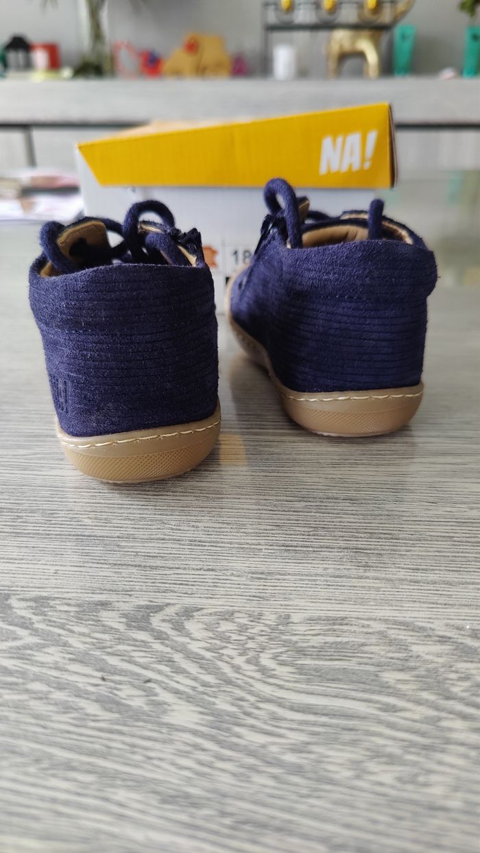 Chaussures bébé taille 18 - photo numéro 3