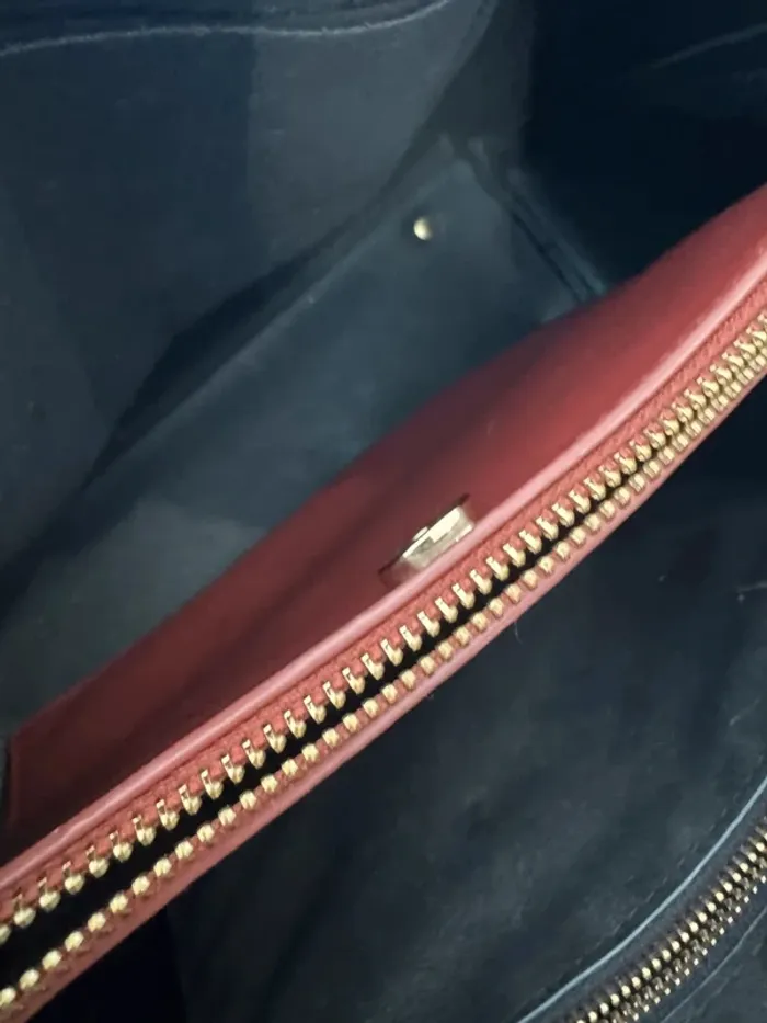 Sac à main et bandoulière noir Parfois, bon état mais il y a des petites traces d'usures, 30x22cm - photo numéro 9