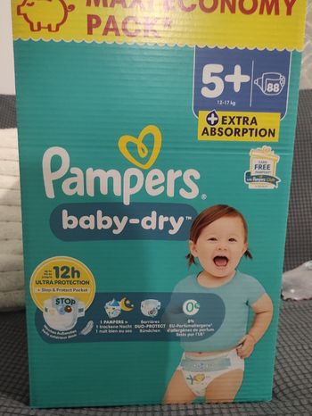 Couche Pampers baby-dry taille 5+