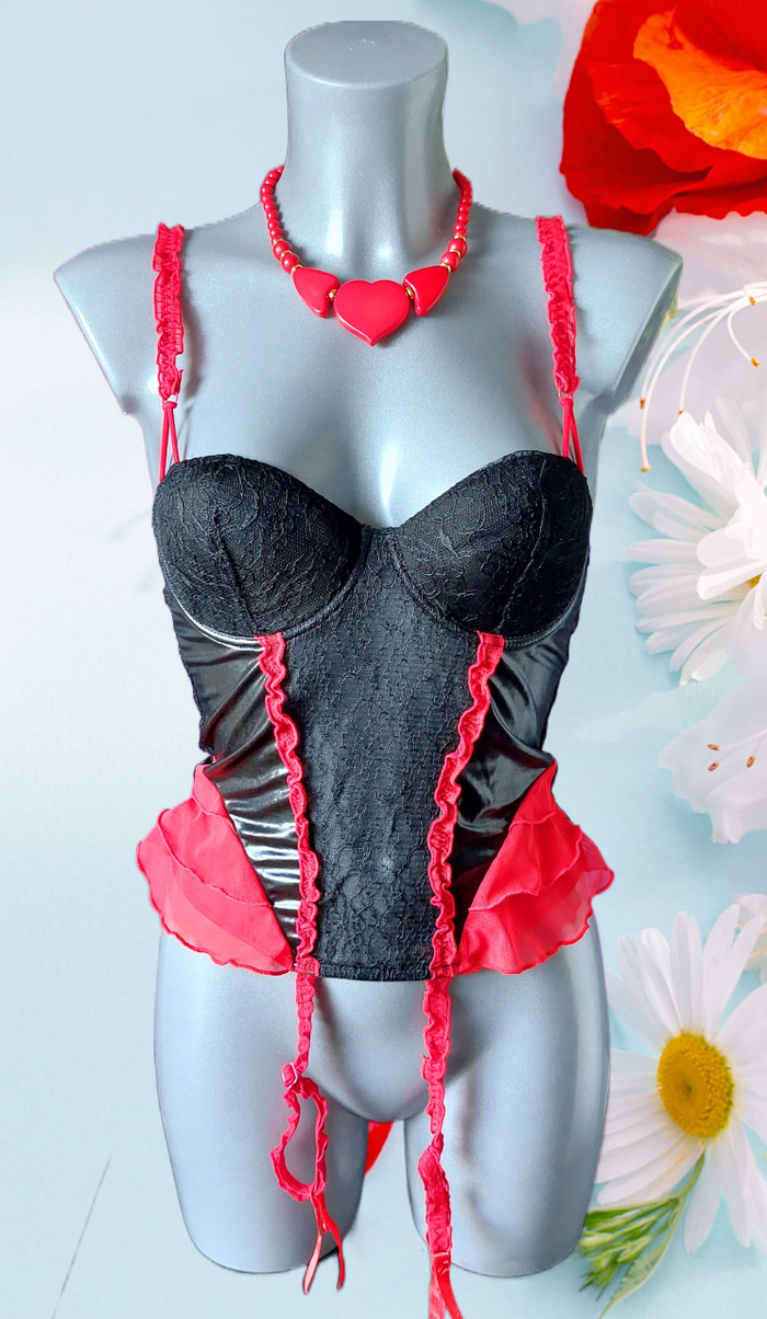 Guêpière bustier noir & rouge – Taille S/M style glamour.