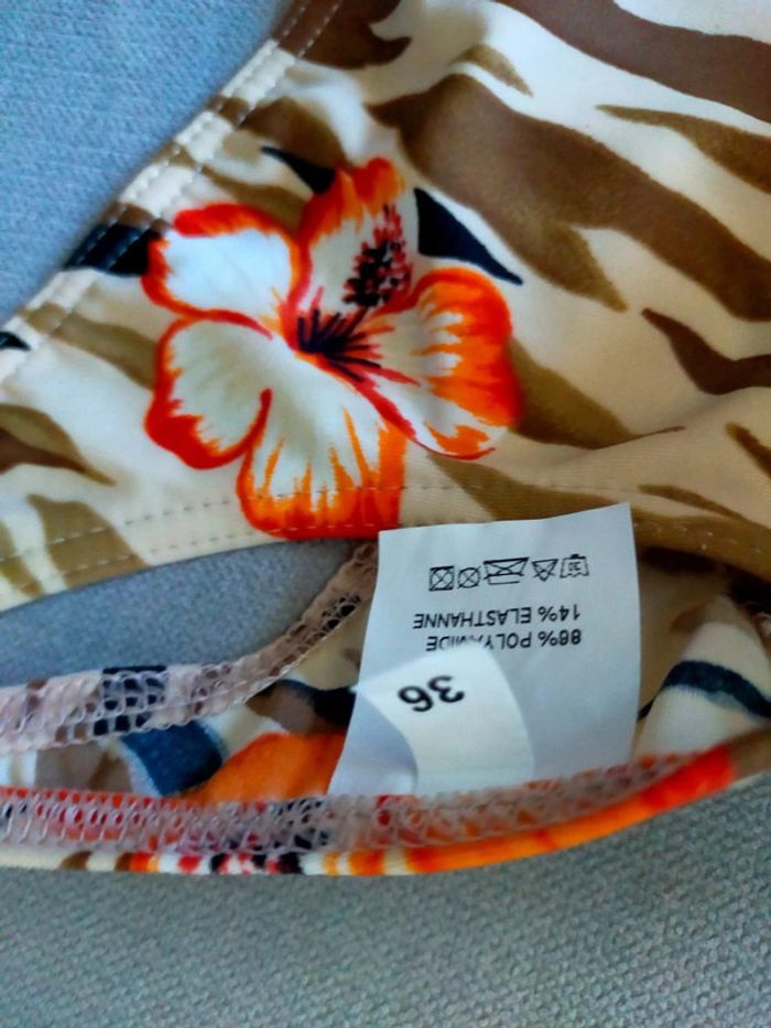 Haut de bikini imprimé safari fleuri – Taille 36 – Haute Pression – Neuf avec étiquette - photo numéro 3