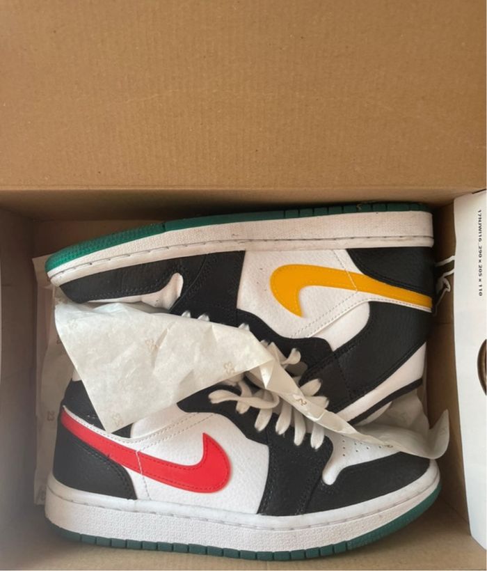 Jordan 1 Mid alternate Swoosh