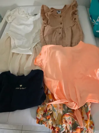 Lot vêtement bébé fille 12 mois