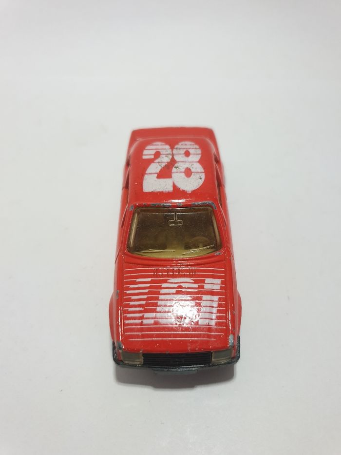 Mc Toy Ford Escort 1.6i 1/64 Made in Macau 🇲🇴 - photo numéro 3