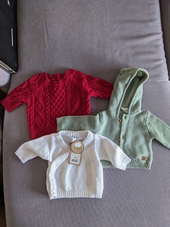 Lot pulls et gilets 3 mois