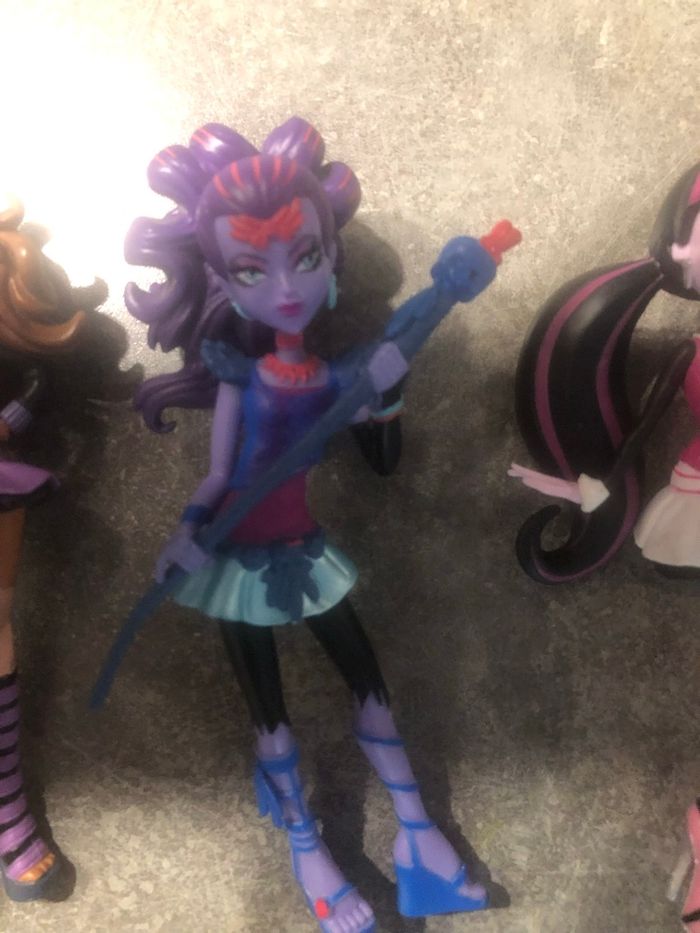 Lot 4 figurines monster high - photo numéro 4