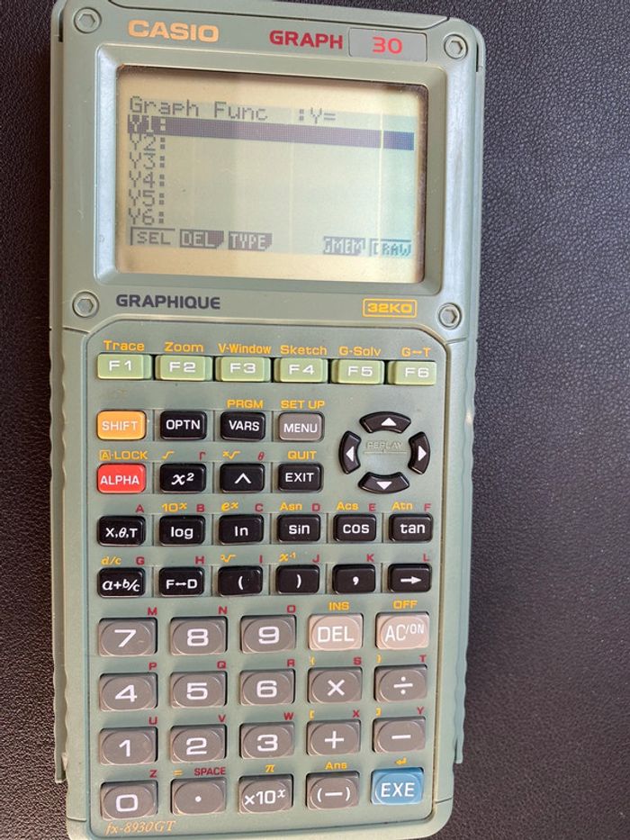 Calculatrice scientifique Casio Graph 30 - photo numéro 2