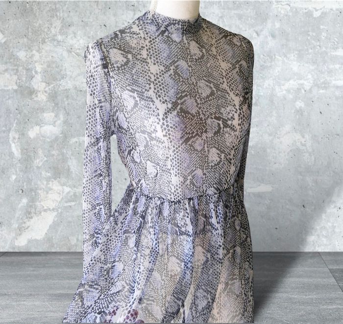 Robe en voile imprimée chic bleu taille XL comme neuve