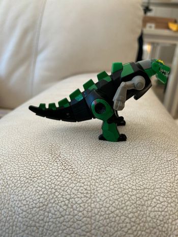 Figurine transformers dinosaures