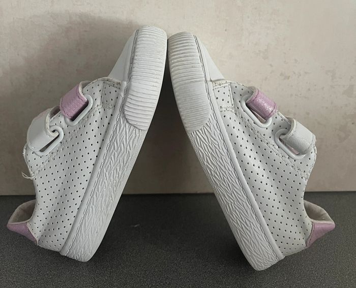 Belles baskets sneakers à scratchs blanches pointure 25 Mini & Girls - photo numéro 3