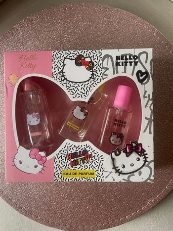 Coffret avec 3x mini parfums hello kitty
