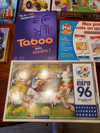 Vend livre et jeux de société