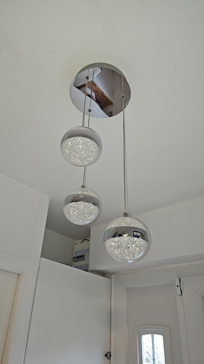 lustre led