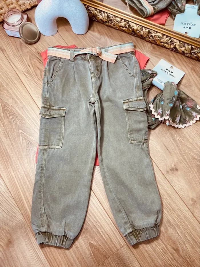 Taille 5 ans tenue 3p fille multimarque corail et kaki * fleurs * 🩷 - photo numéro 6