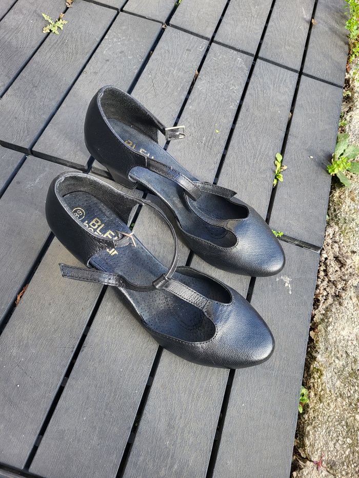 Chaussures à  brides - photo numéro 2