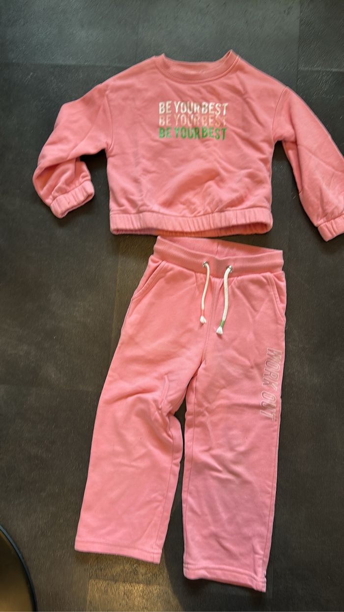 Lot vêtements fille 4 ans - photo numéro 4