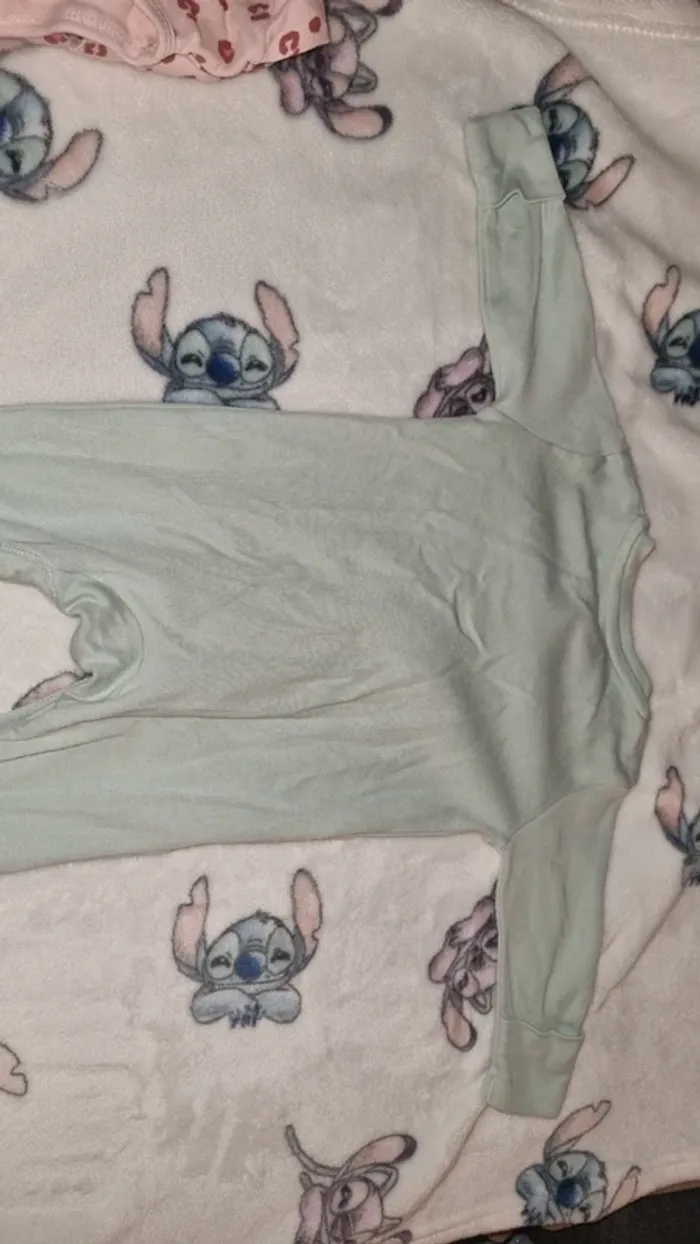 Pyjama 0/3 mois en très bon état - photo numéro 7