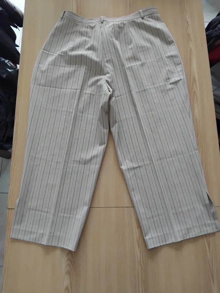Pantalon court 🔄 - photo numéro 5