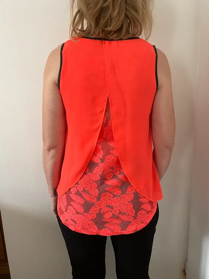 Top orange fluo dentelle - photo numéro 2