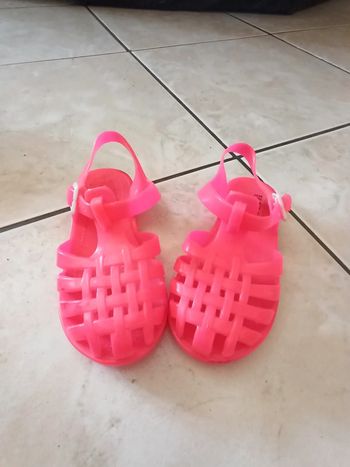 Sandales de plage T27