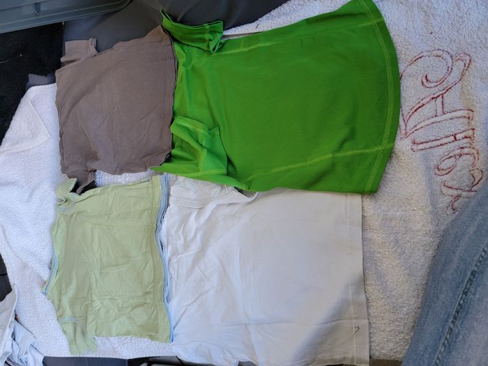 Lot de 4 tee-shirts manches courtes 2 ans garçon - photo numéro 2