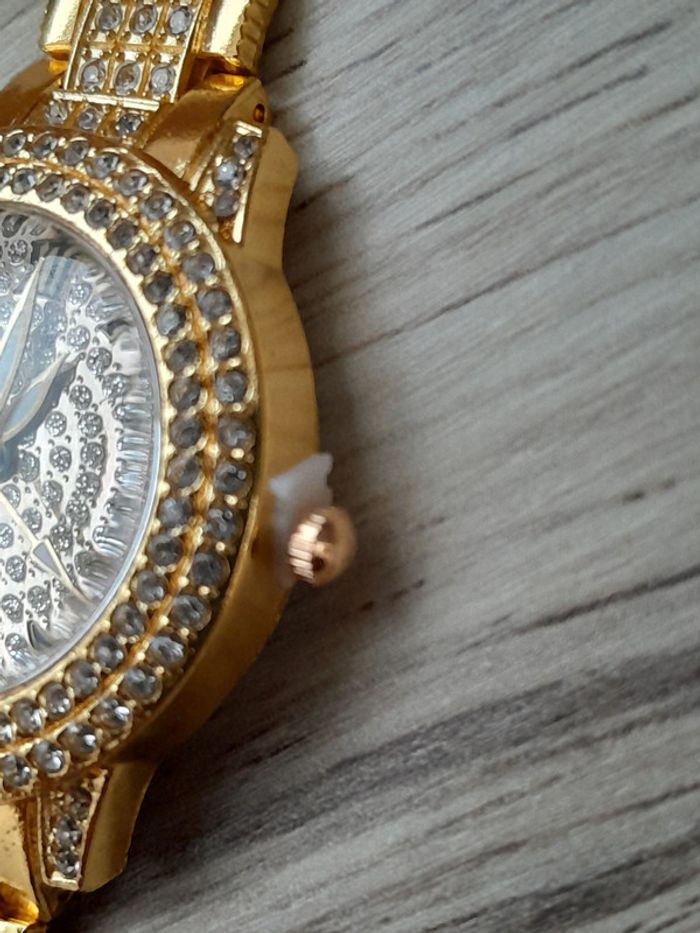 Magnifique Montre femme, dorée avec strass, quartz - photo numéro 5