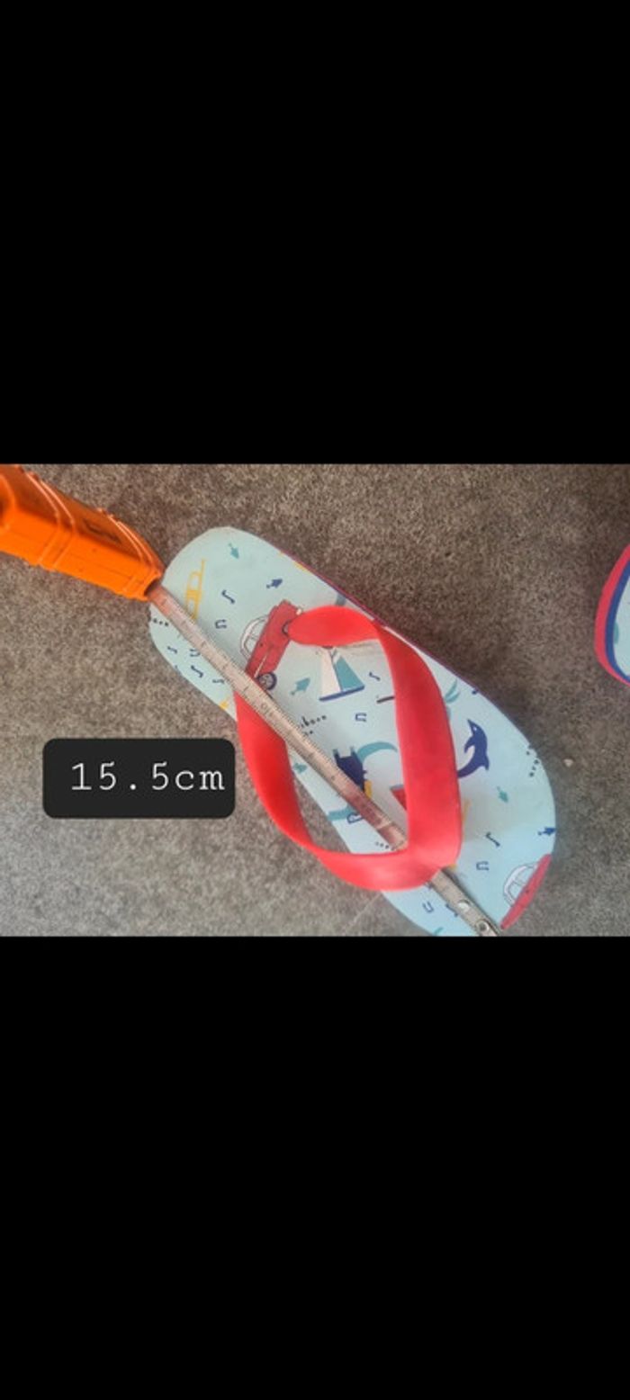 Paire de tong - photo numéro 5