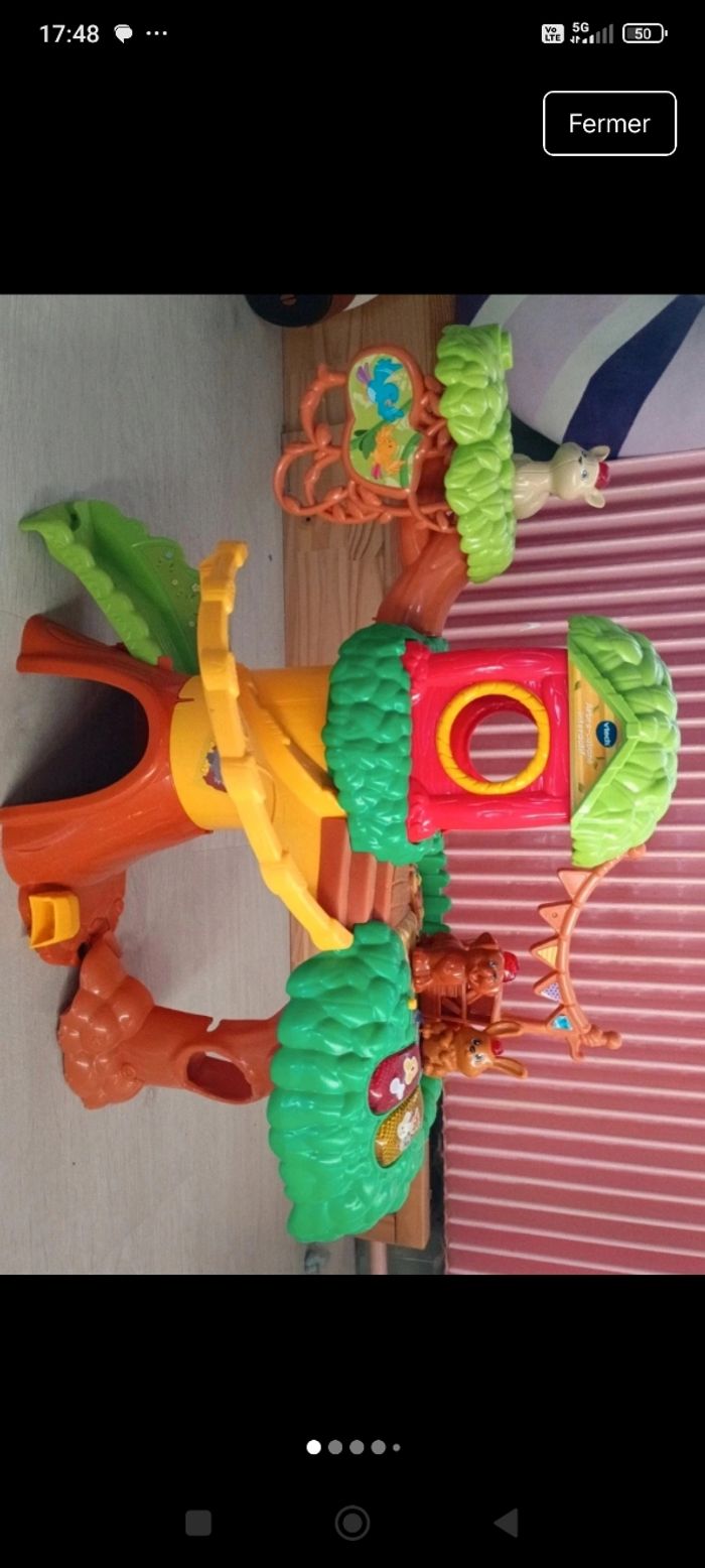 Cabane dans les arbres tut tut animo