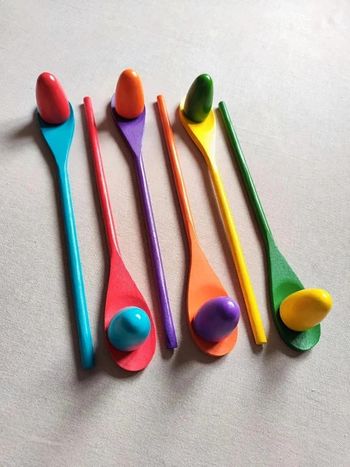 Jeu de la course à l'œuf en bois