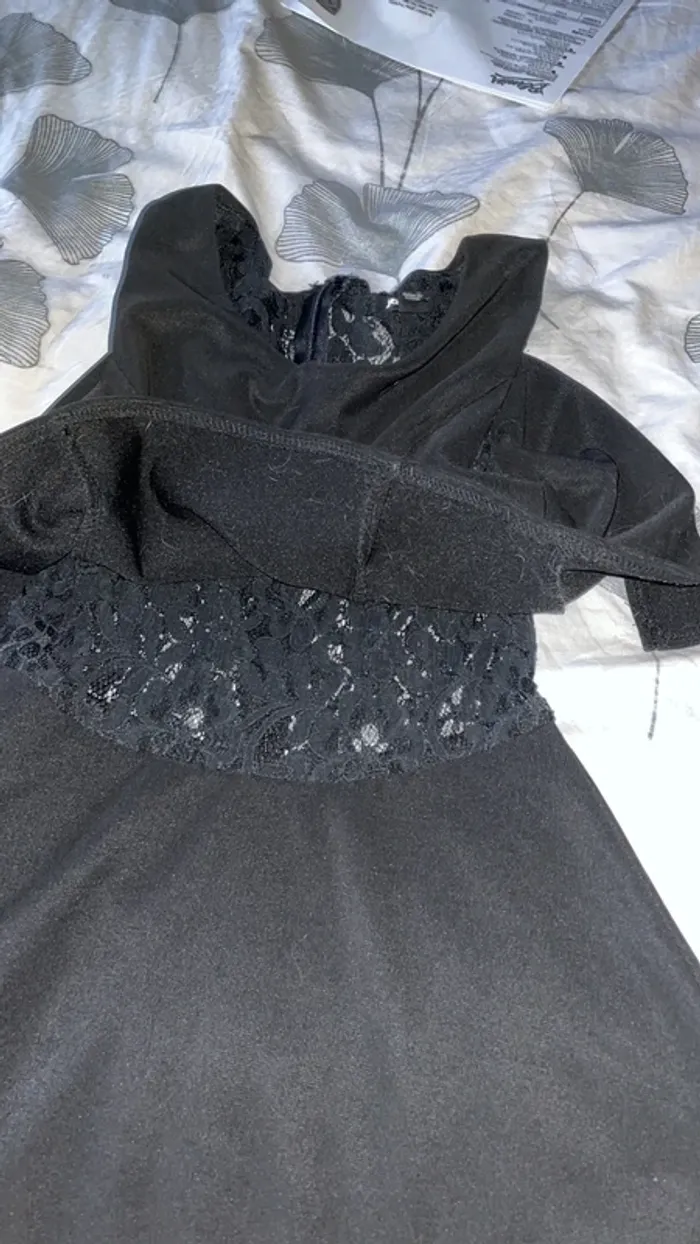 Robe noire - photo numéro 2