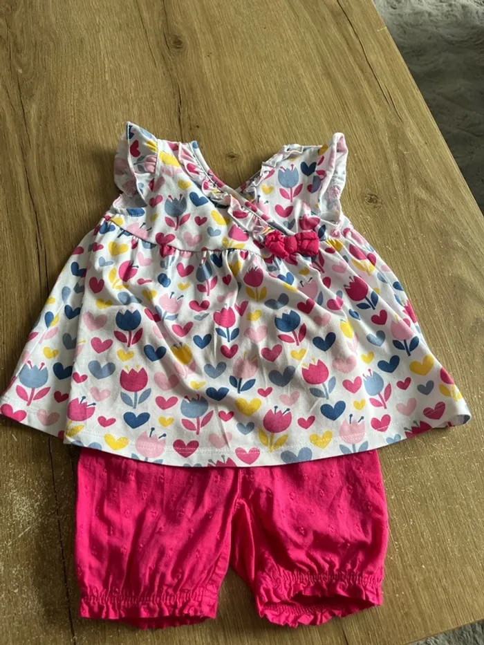 Ensemble bébé fille 6 mois