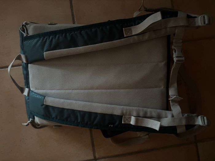 sac à dos Quechua 20l ice compaq - photo numéro 3