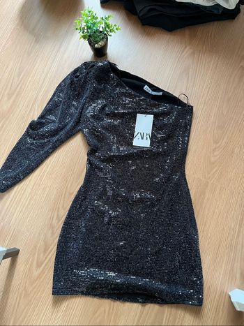 Robe noire à paillettes brillants argentés T.S Zara neuve 🪩