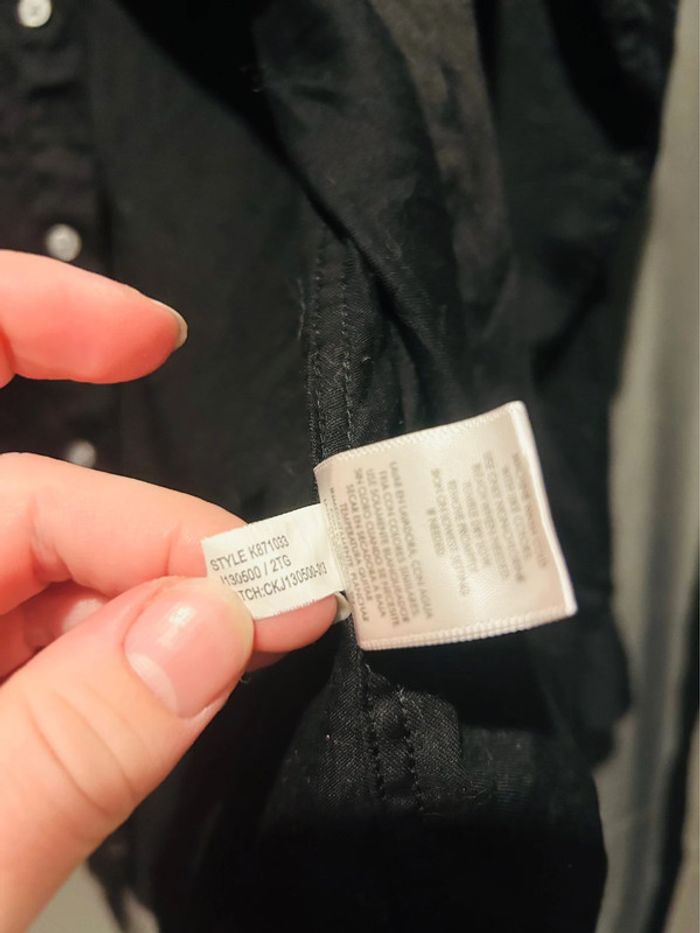 Jolie chemise noire regular 60% coton • Calvin Klein • taille 18/XS - photo numéro 4