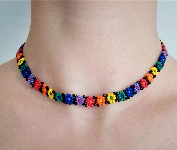 Collier en perles motif fleurs multicolore - photo numéro 3