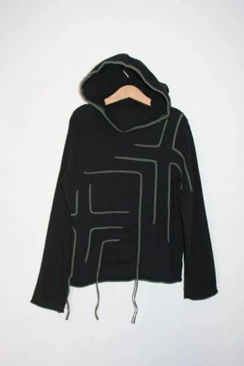 Tee-shirt à capuche taille S/M