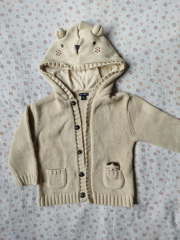 Gilet à capuche beige mixte Kiabi - Taille 18 mois - Très bon état