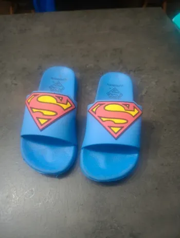 Claquettes superman