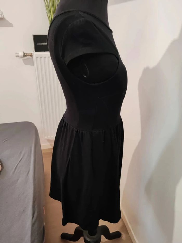 Robe h&m - photo numéro 2