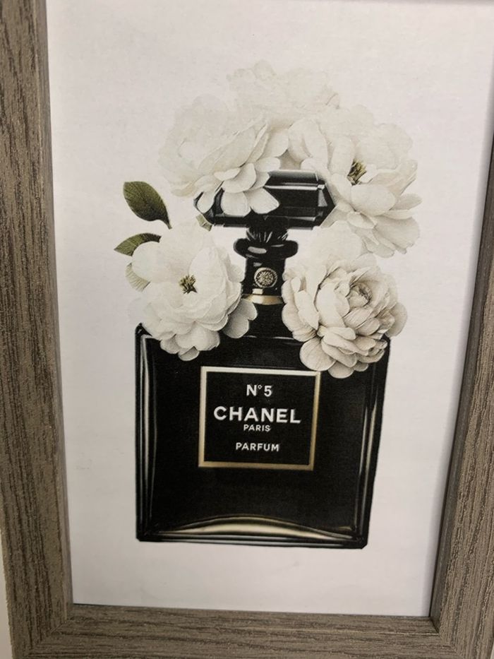 Affiche bouteille parfum - photo numéro 2