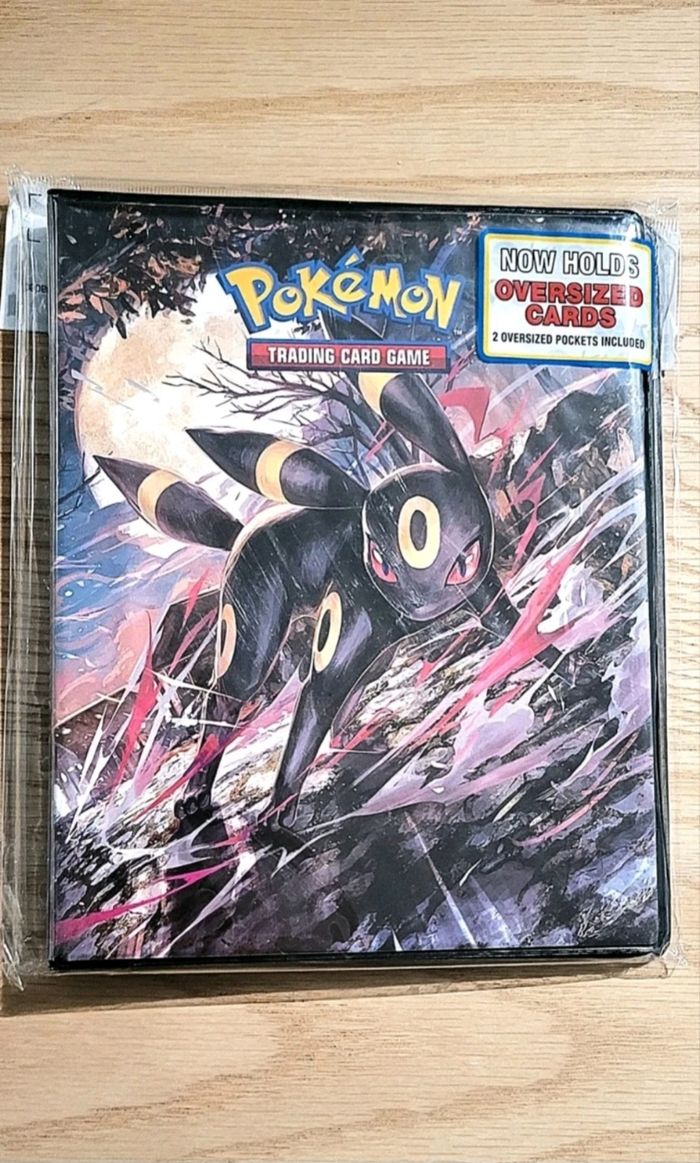 Ultra PRO Portfolio Noctali Pokémon Épée et Bouclier – Évolution Céleste (EB07)