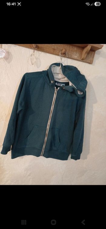 Sweat garçon taille 8 ans