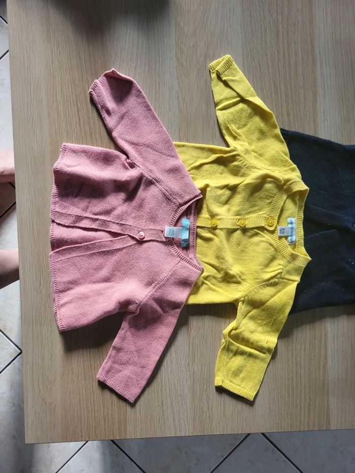 Lot 3 gilets 3 mois - photo numéro 3