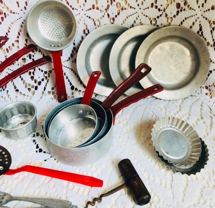 Dinette ancienne  jouet en aluminium - photo numéro 3