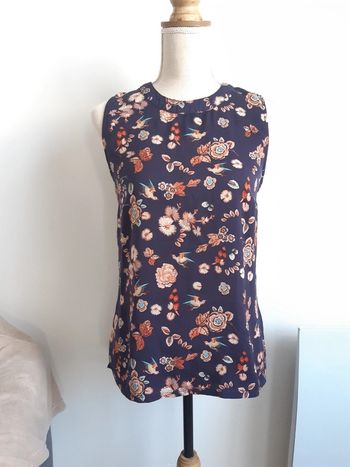 Haut sans manches motif fleurs Camaïeu T38