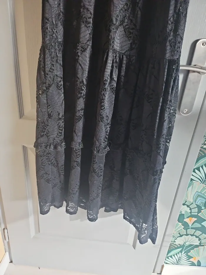 Robe noire - photo numéro 3