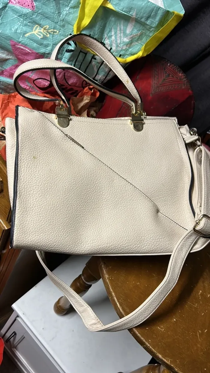 Sac à main grand avec bandoulière